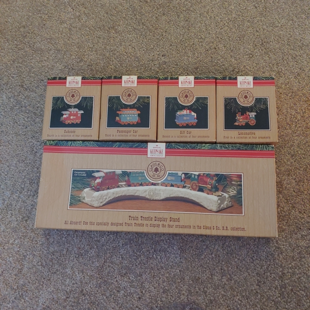 Hallmark Holiday Train Ornament Set - Red and Green